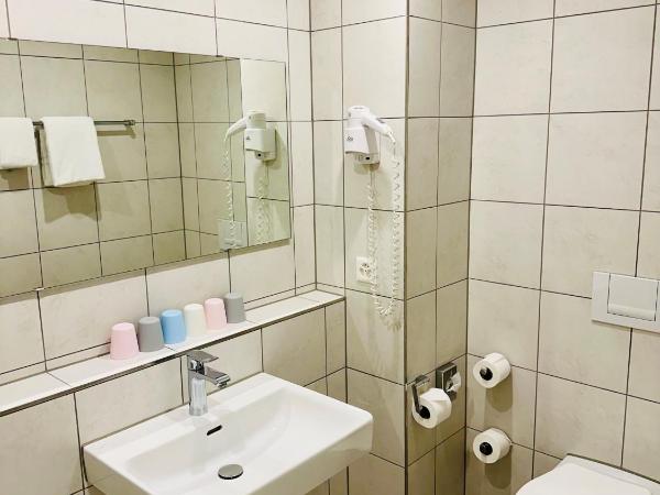 Hotel Baslertor : photo 4 de la chambre chambre octuple