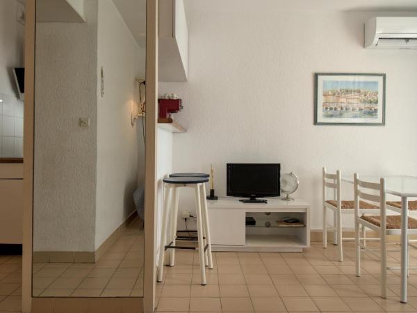 Residence Ulysse Port Camargue : photo 2 de la chambre appartement