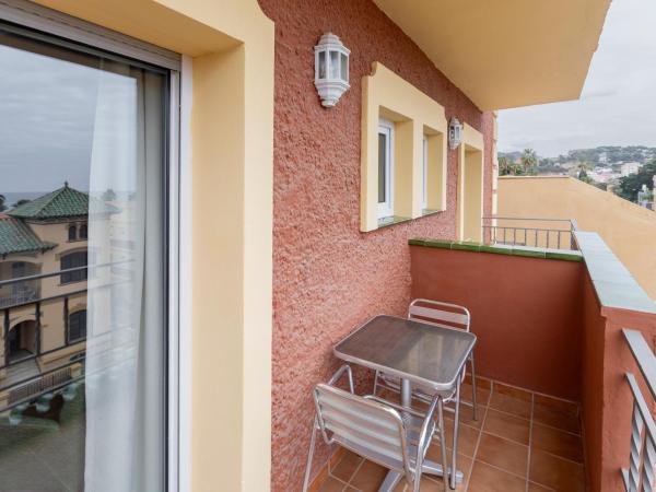 Soho Boutique Los Naranjos : photo 6 de la chambre chambre double ou lits jumeaux avec balcon