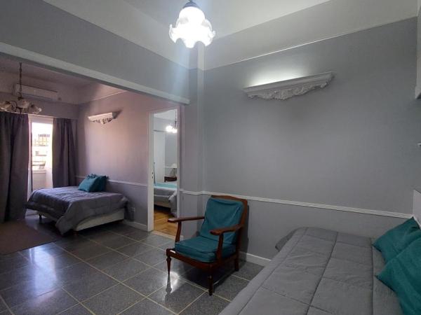 Hotel Lyon by MH : photo 1 de la chambre chambre quadruple avec terrasse 