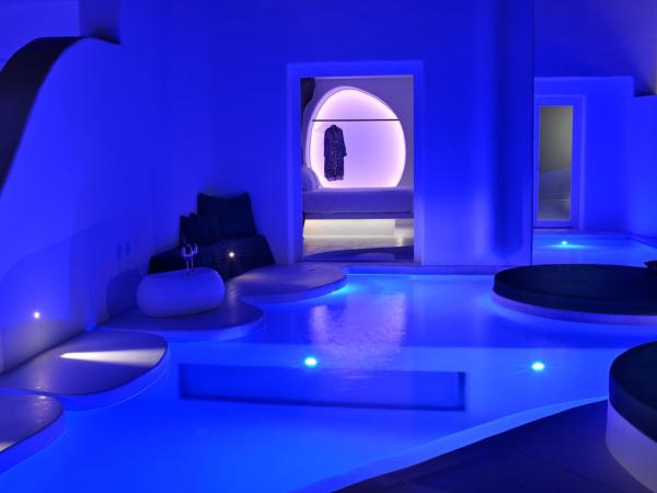 Million Stars Mykonos : photo 9 de la chambre suite présidentielle aquatique 2 chambres crystal avec piscine privée