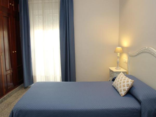 Hotel Maestranza : photo 6 de la chambre chambre double ou lits jumeaux standard avec balcon