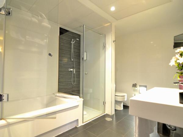 TaCH Madrid Airport : photo 5 de la chambre chambre quadruple