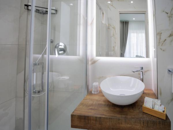 REDDIMUS Guest House : photo 9 de la chambre chambre double deluxe