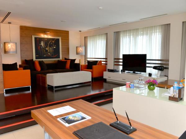 Dedeman Istanbul : photo 3 de la chambre suite présidentielle - accès gratuit au spa