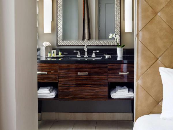 Colcord Hotel Oklahoma City, Curio Collection by Hilton : photo 1 de la chambre chambre double deluxe lit queen-size