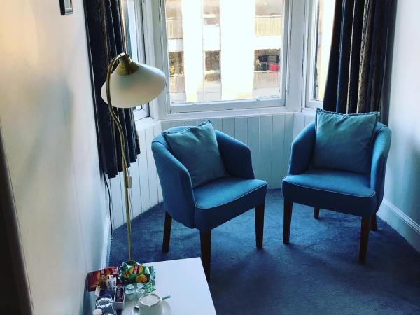 Ardenlee Guest House : photo 5 de la chambre chambre quadruple avec douche