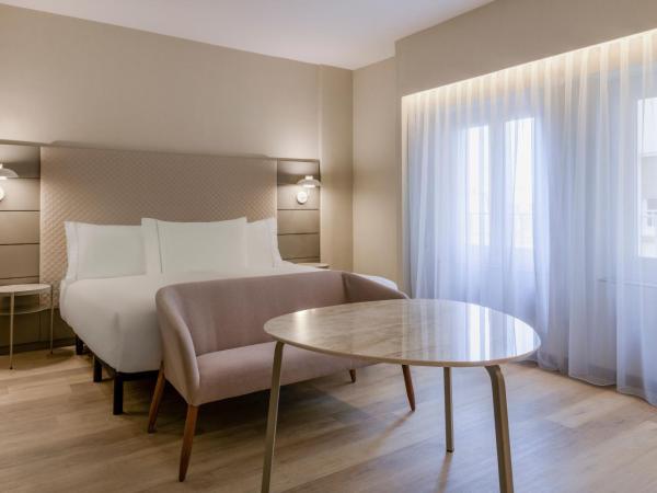 AC Hotel Carlton Madrid by Marriott : photo 1 de la chambre chambre lit queen-size standard