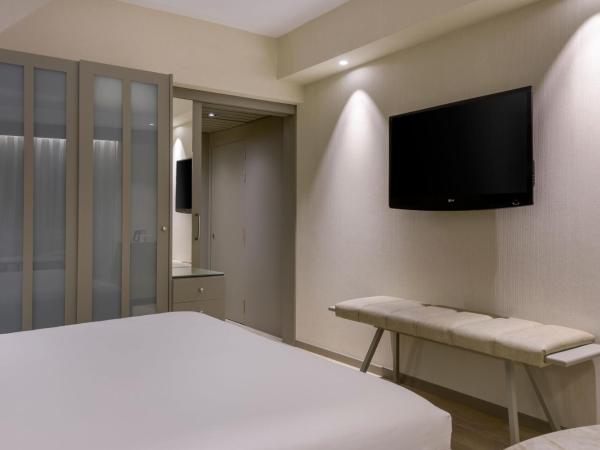 AC Hotel Carlton Madrid by Marriott : photo 3 de la chambre chambre lit queen-size standard