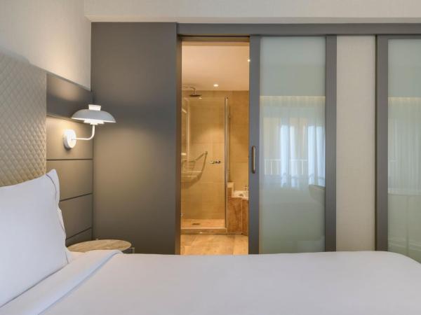 AC Hotel Carlton Madrid by Marriott : photo 3 de la chambre chambre lit king-size supérieure