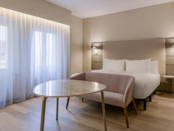 AC Hotel Carlton Madrid by Marriott : photo 5 de la chambre chambre lit king-size supérieure