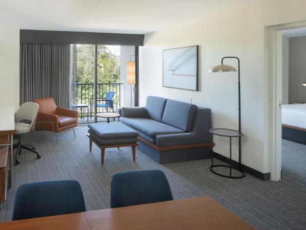 Courtyard by Marriott Fort Lauderdale East / Lauderdale-by-the-Sea : photo 1 de la chambre suite 1 chambre lit king-size