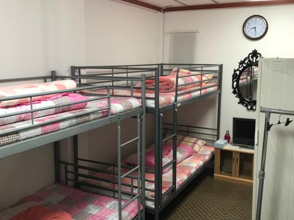 Hanmadang : photo 1 de la chambre lits superposés dans dortoir masculin