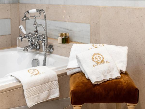 Relais & Châteaux Hotel Orfila : photo 1 de la chambre suite de luxe avec parking inclus 
