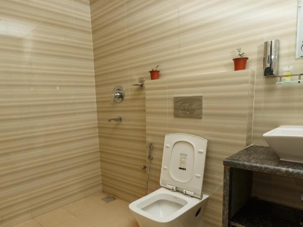 Samiyog Tourist Resort : photo 2 de la chambre chambre familiale - vue sur lac