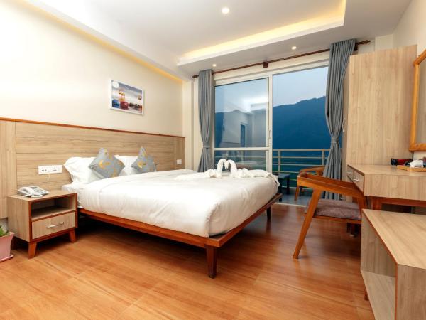 Samiyog Tourist Resort : photo 1 de la chambre suite avec vue sur lac 