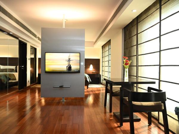 The LaLiT New Delhi : photo 7 de la chambre executive suite - 10% discount on food & soft beverages, laundry & spa