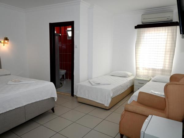 Melis Pansiyon : photo 8 de la chambre chambre quadruple standard