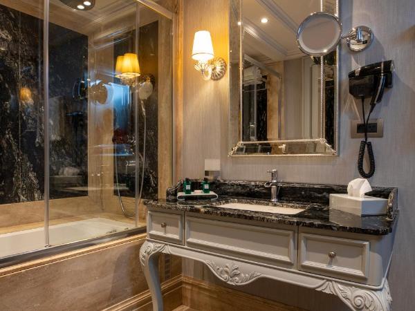 MFB Tarabya Hotel : photo 2 de la chambre suite lune de miel