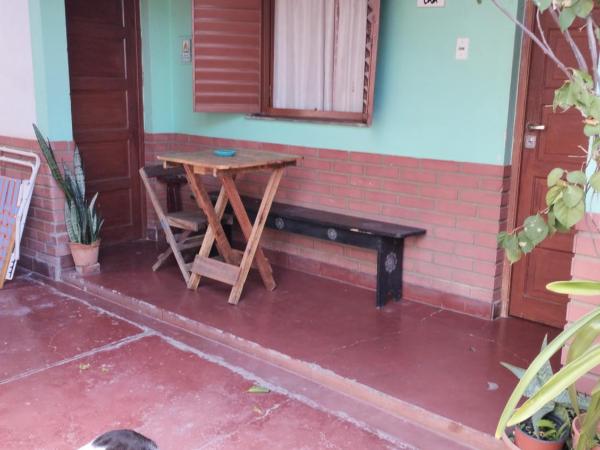 Lo de Su : photo 4 de la chambre chambre triple avec salle de bains commune