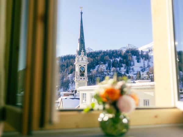 Kulm Hotel St. Moritz : photo 5 de la chambre chambre double deluxe - côté village nord