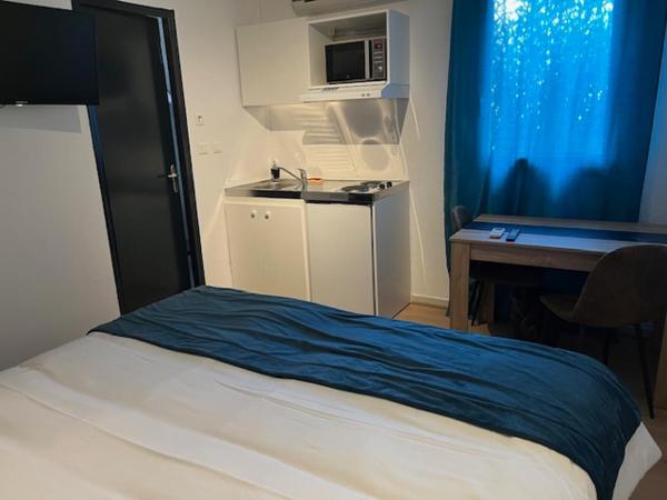 Appart'Hotel Festival Sud Suites - Avignon TGV : photo 5 de la chambre chambre double standard