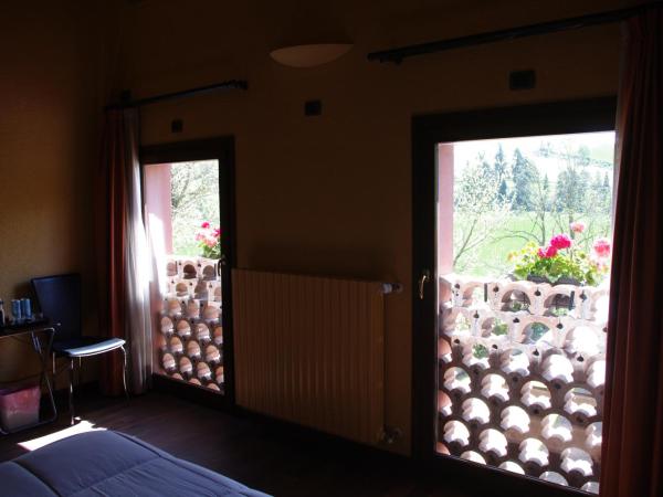 Podere Boschetto R&B : photo 8 de la chambre grande chambre double
