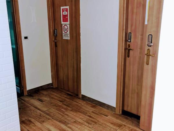 Europe Station Rooms : photo 10 de la chambre chambre quadruple avec salle de bains privative