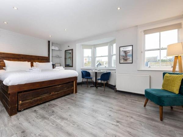Cool & Chic Top Floor Studio Flat : photo 1 de la chambre studio