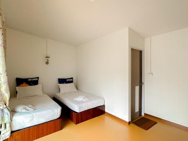 ชอว์ งาทอง รีสอร์ต Chor Ngar Thong Erawan Kanchanaburi : photo 2 de la chambre bungalow 2 chambres