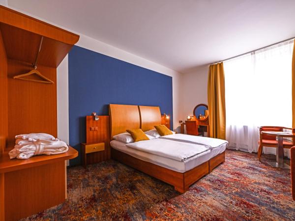 Hotel Atlantis : photo 1 de la chambre chambre double ou lits jumeaux standard
