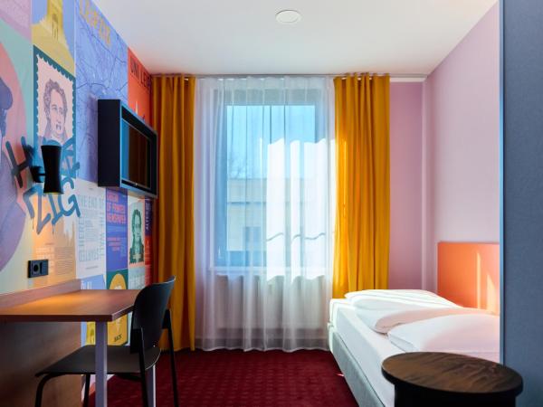McDreams Hotel Leipzig : photo 1 de la chambre chambre simple basique