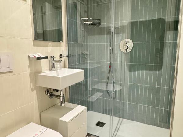 Hotel Cristina : photo 5 de la chambre chambre double ou lits jumeaux confort