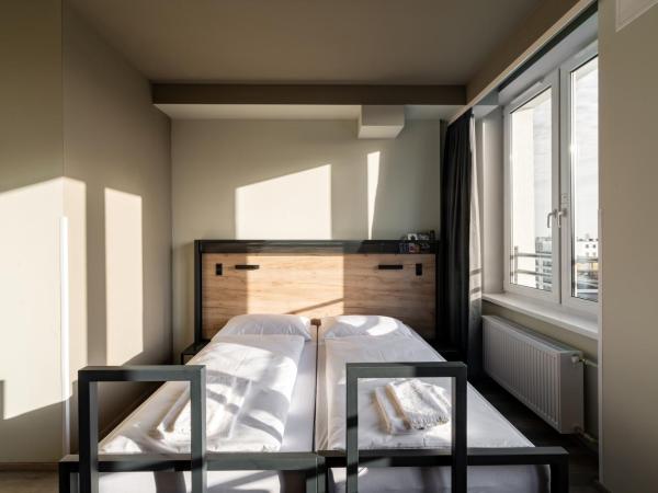 a&o Hostel Firenze Campo di Marte : photo 1 de la chambre chambre lits jumeaux