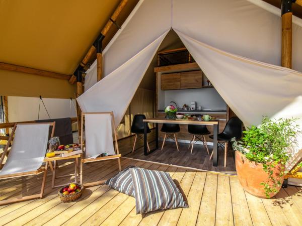 Arena One 99 Glamping : photo 1 de la chambre tente safari 2 chambres