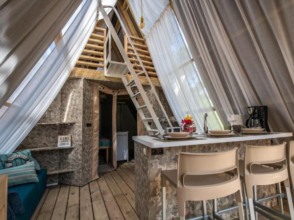 Arena One 99 Glamping : photo 4 de la chambre tente lodge 2 chambres