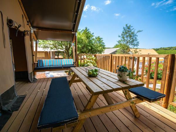 Arena One 99 Glamping : photo 6 de la chambre tente 2 chambres