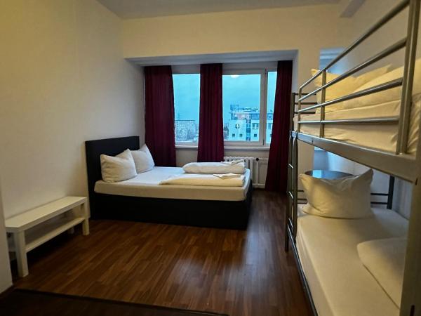Ootel.com : photo 8 de la chambre chambre quadruple