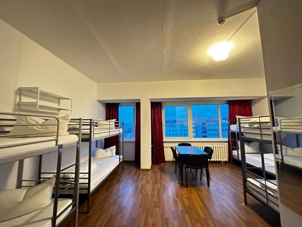 Ootel.com : photo 2 de la chambre chambre familiale standard