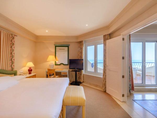 Hotel Playa Victoria : photo 7 de la chambre suite familiale
