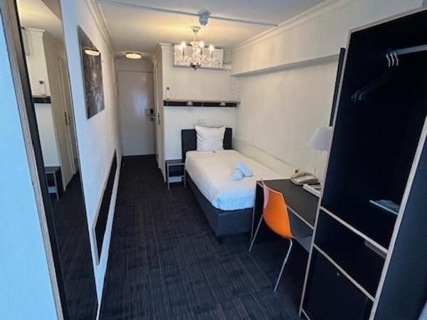 Multatuli Hotel : photo 1 de la chambre chambre simple