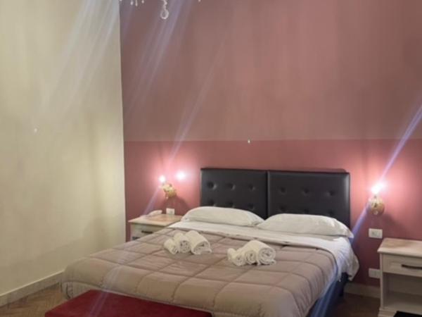 Umberto House Catania : photo 1 de la chambre chambre lit king-size