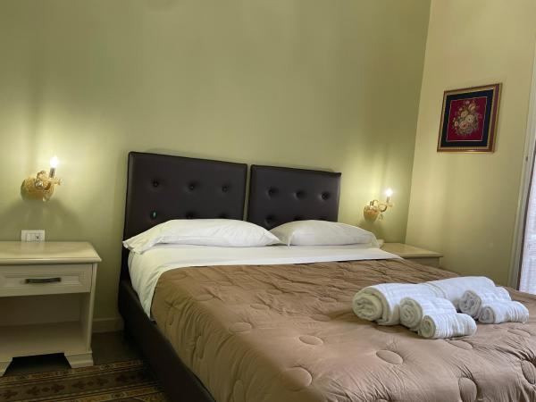 Umberto House Catania : photo 1 de la chambre chambre double ou lits jumeaux standard