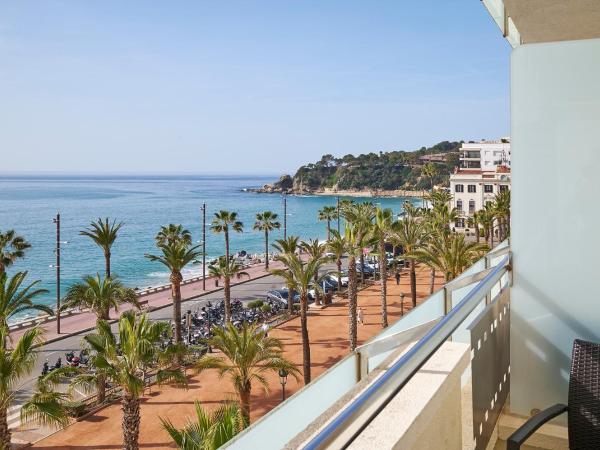 URH Excelsior : photo 10 de la chambre chambre double avec balcon - vue sur mer