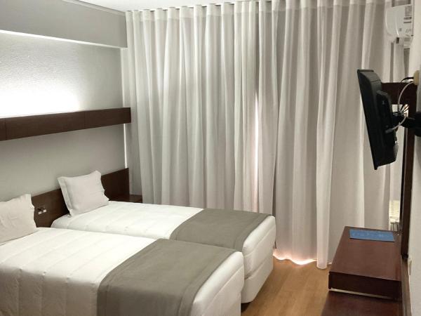 Hotel Costa de Prata 2 & Spa : photo 2 de la chambre chambre lits jumeaux