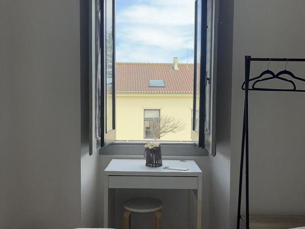 Residência Aviz : photo 4 de la chambre chambre double avec salle de bains commune