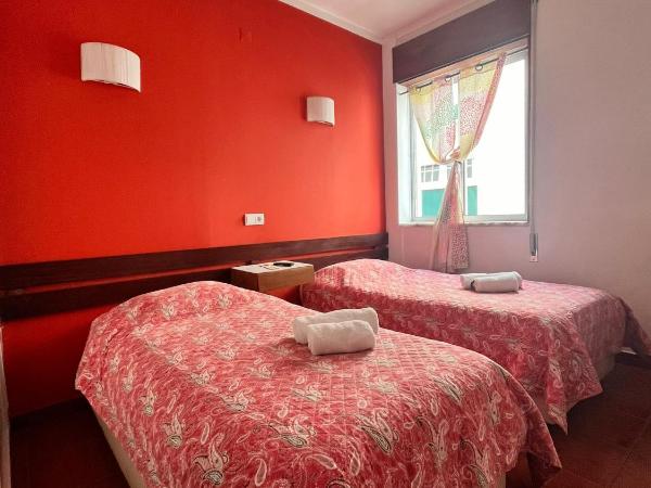 Residência Aviz : photo 4 de la chambre chambre lits jumeaux avec salle de bains privative