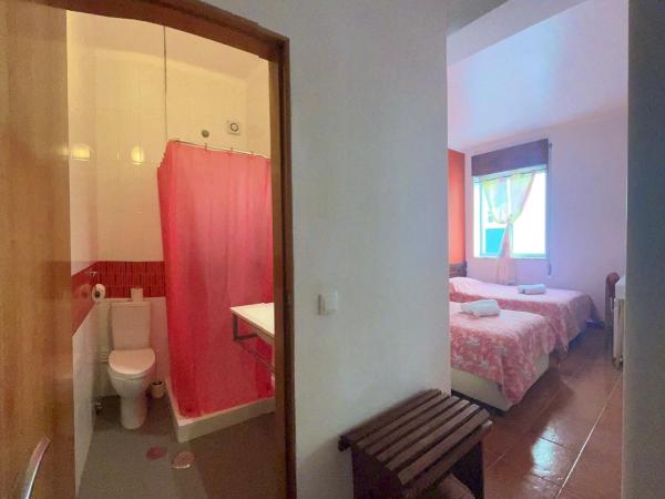 Residência Aviz : photo 6 de la chambre chambre lits jumeaux avec salle de bains privative