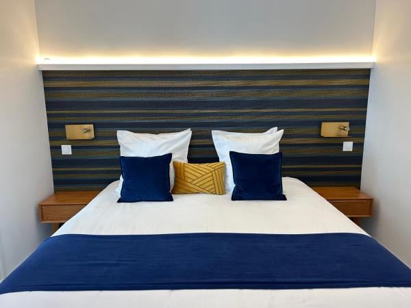 Le Grand Hôtel Mont Dore : photo 8 de la chambre chambre lit queen-size