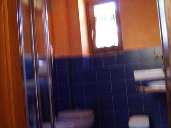 Al Canto B&B : photo 9 de la chambre chambre double ou lits jumeaux - vue sur jardin